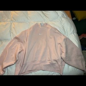 Oversized cropped sweatshirt